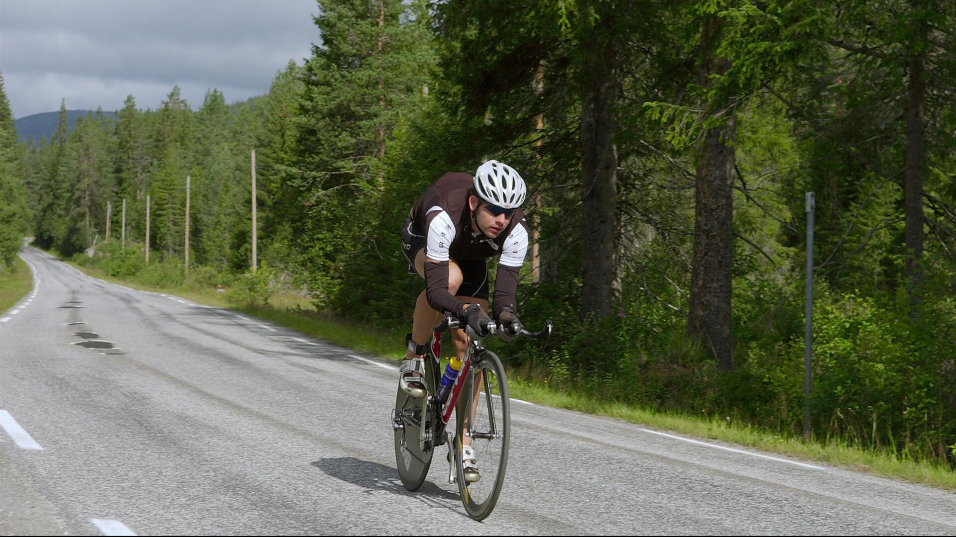 西亚卡姆关键先生本色尽显,掘金制霸开拓者展卫冕雄心