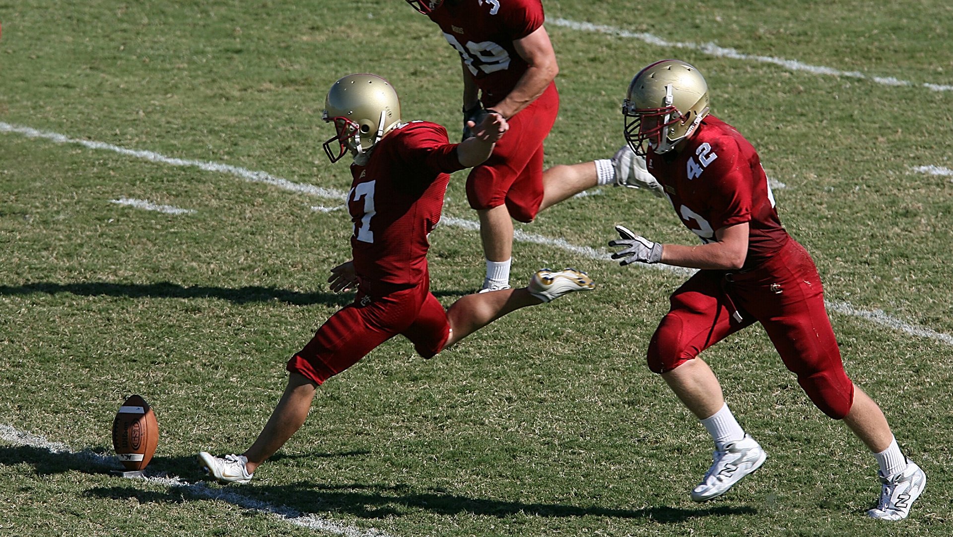 皇马力克突尼斯,斯通斯完成自我救赎,足球场上的命运逆转